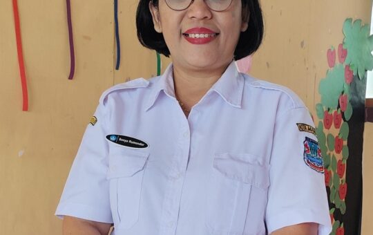 Ketua PKG Manado Sonya Rumondor SPd