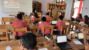 Dukung Mutu Pendidikan, 45 Siswa SMP Negeri 14 Manado Ikuti ANBK dengan Lancar