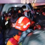 Basarnas Sulut-Tim Gabungan Evakuasi 1 Korban Tewas Tragedi Kebakaran Megamall Manado