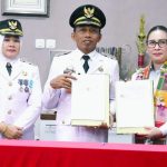 Pangkas Rantai Pasokan Berlapis, Wabup VaSung Teken Kerja Sama Dagang Beras Minahasa-Sidenreng Rappang